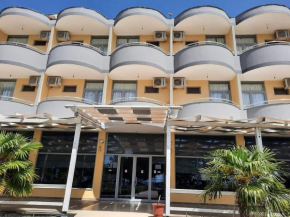 Hotel La Perla